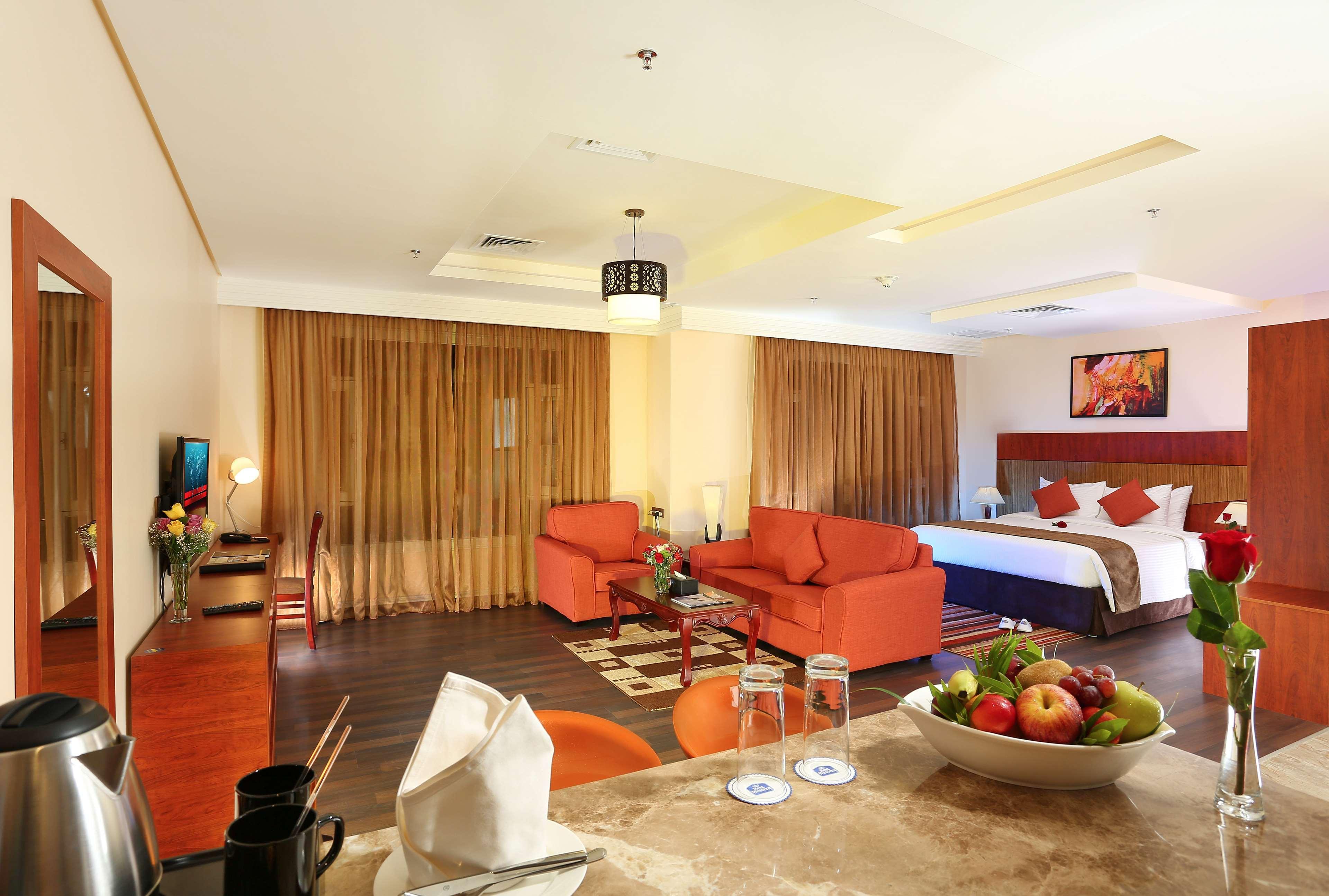 Best Western Plus Salmiya Kuwait City Bagian luar foto