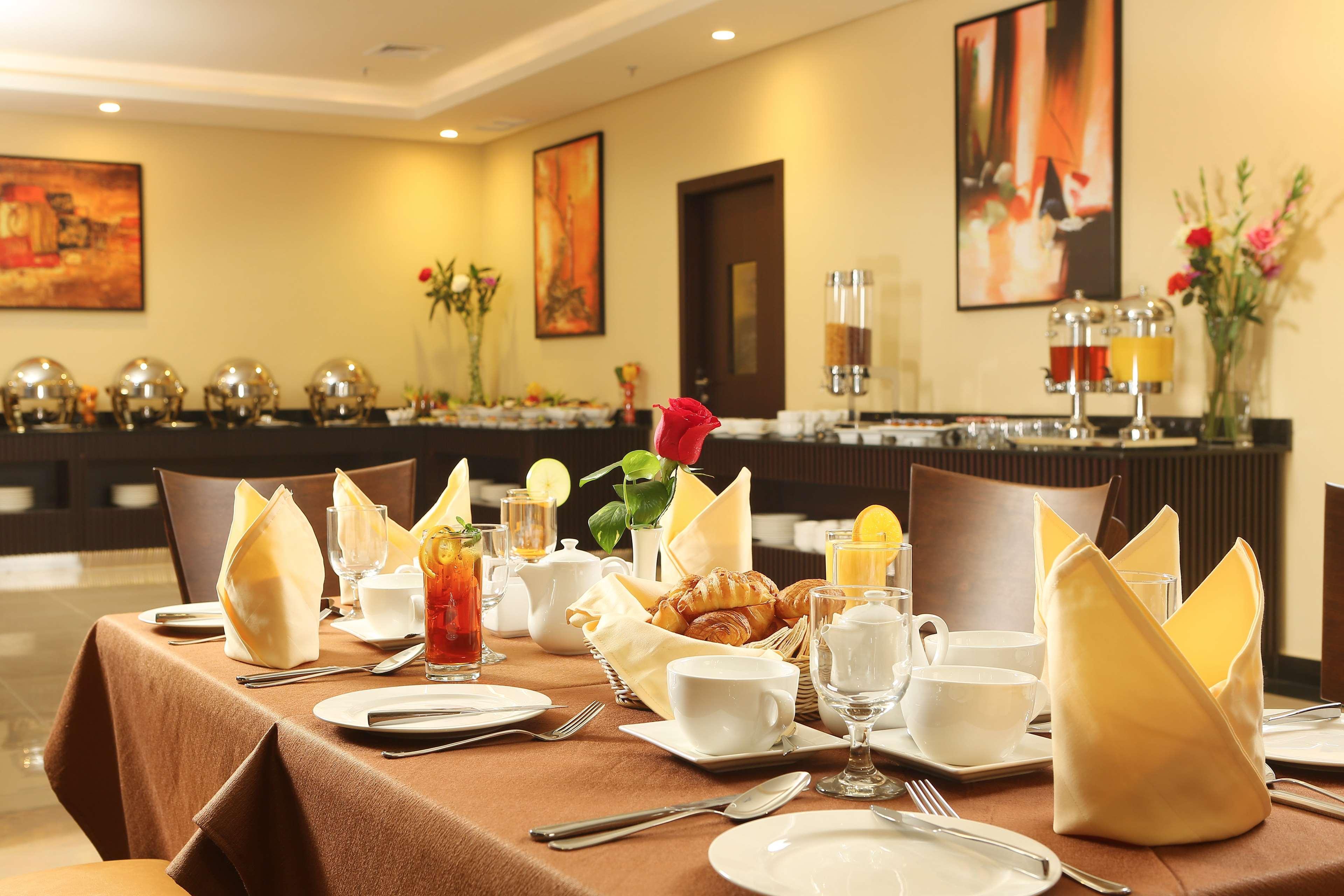 Best Western Plus Salmiya Kuwait City Bagian luar foto