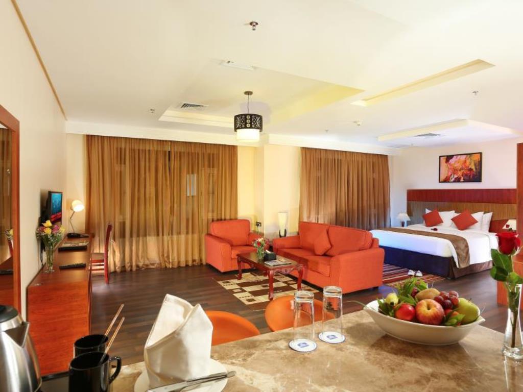 Best Western Plus Salmiya Kuwait City Bagian luar foto