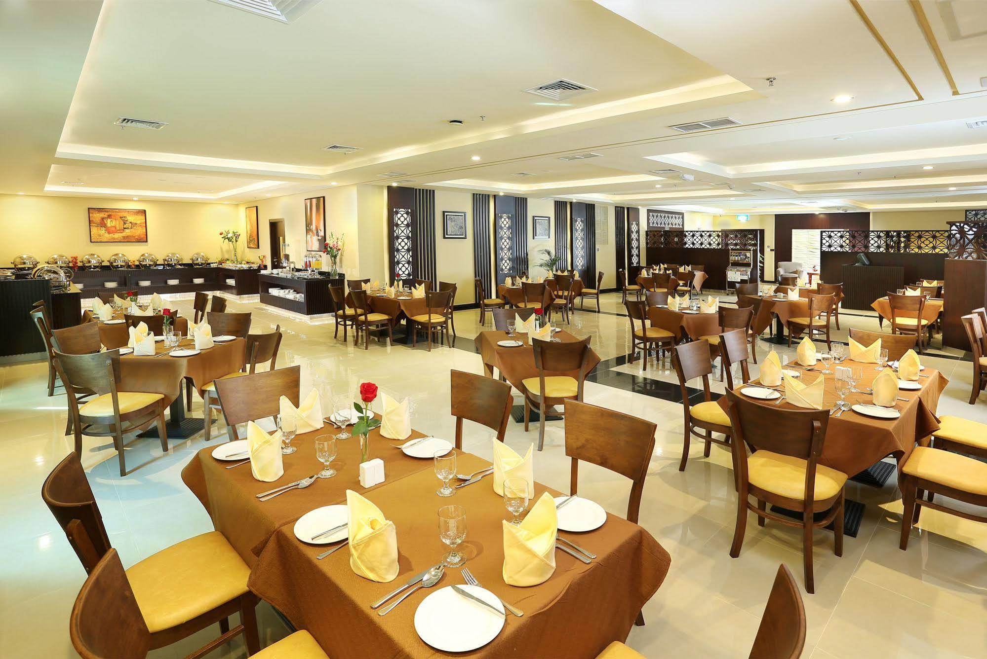 Best Western Plus Salmiya Kuwait City Bagian luar foto